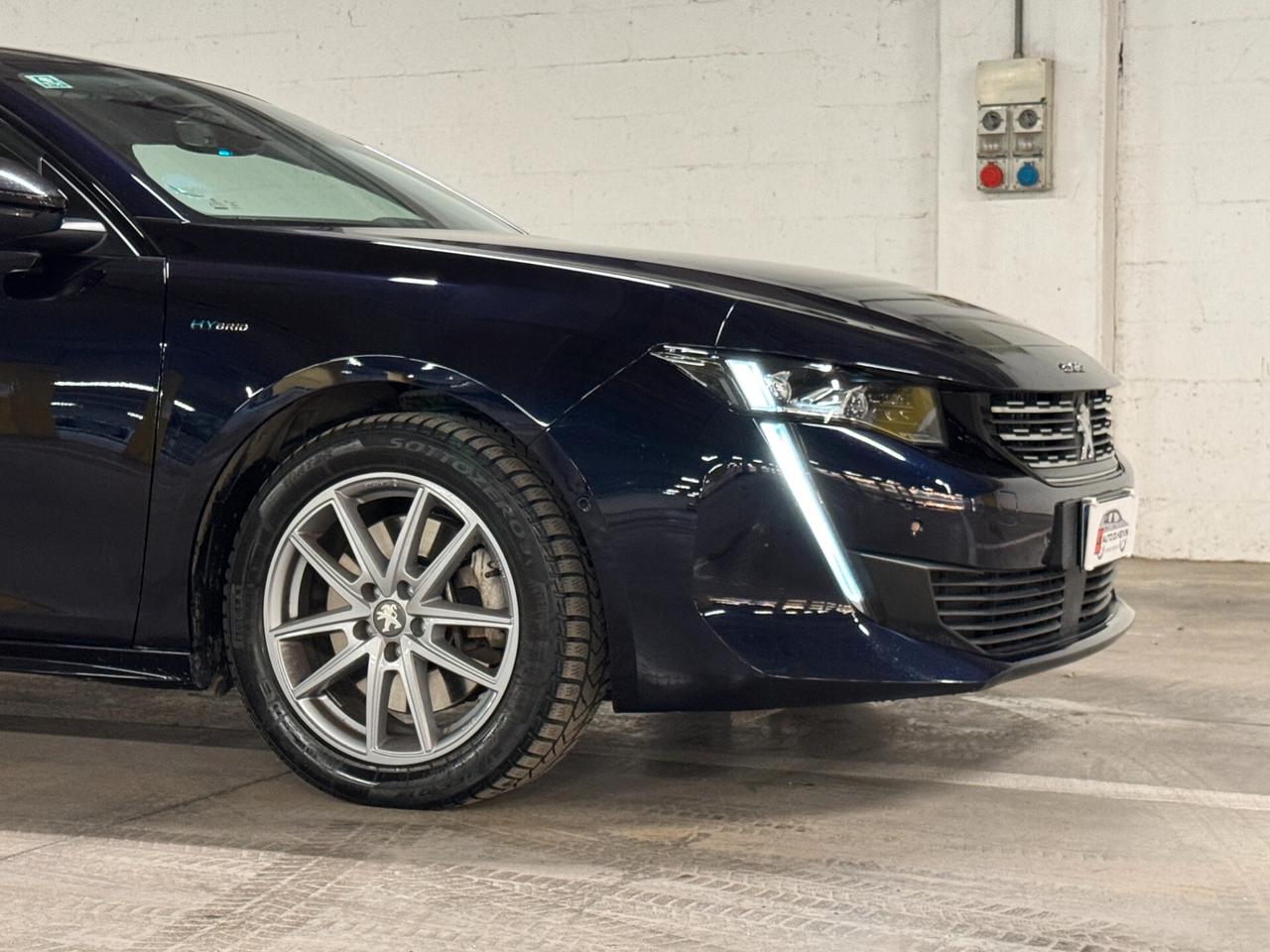 Peugeot 508 Plug-in Hybrid 225 e-EAT8 SW Allure Pack