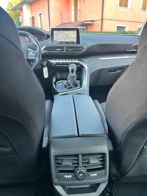 Peugeot 3008 BlueHDi 130 S&S Allure