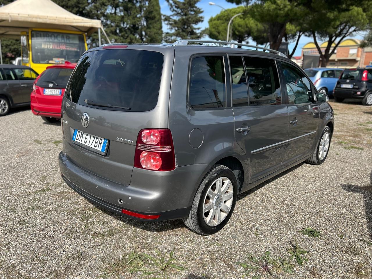 Volkswagen Touran 2.0 TDI 170CV DPF DSG *7 POSTI*