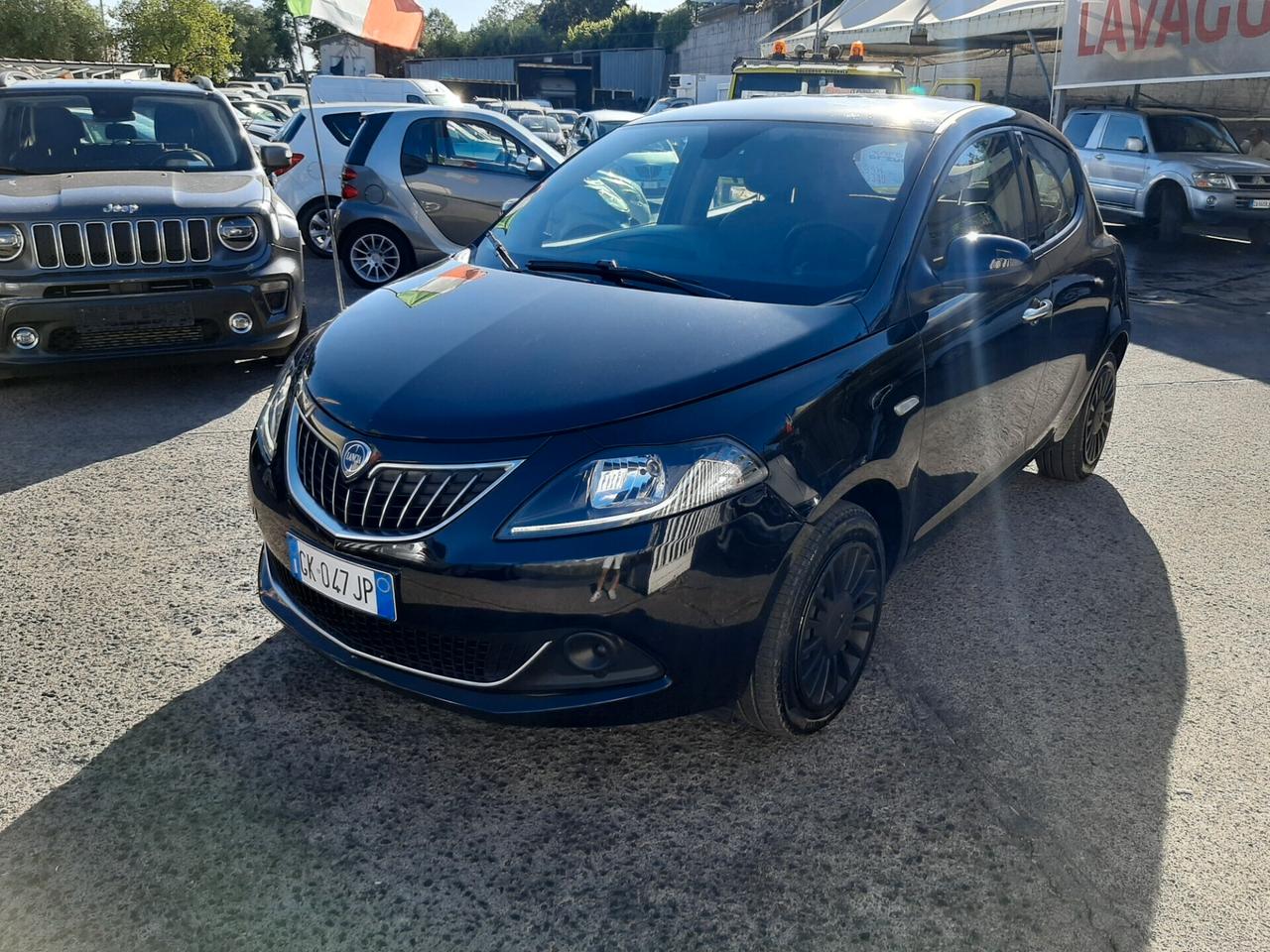 Lancia Ypsilon 1.0 FireFly 5 porte S&S Hybrid Ecochic UnYca