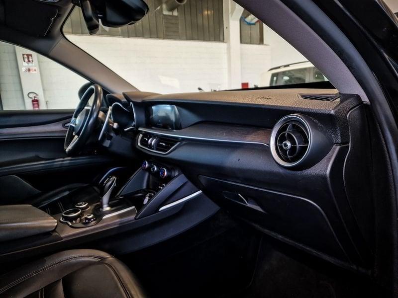 Alfa Romeo Stelvio 2.0 Turbo 280cv First Edition Q4 Auto