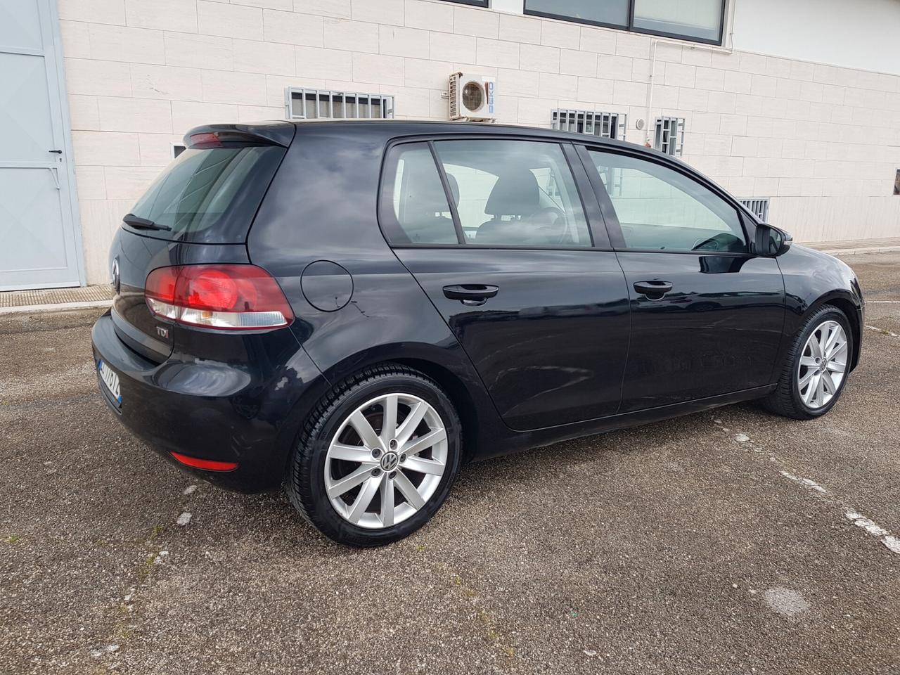 Volkswagen Golf 1.6 TDI DPF 5p. Highline