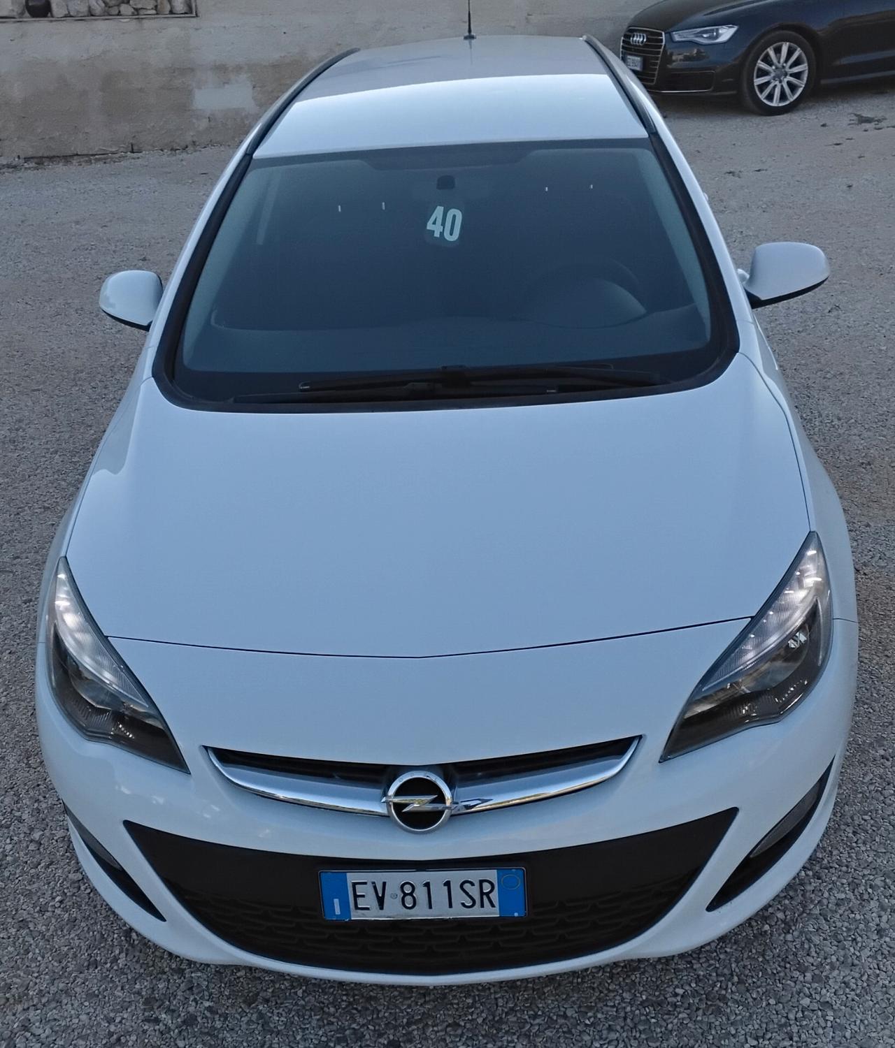 Opel Astra 1.4 Turbo 140CV Sports Tourer GPL Tech Cosmo