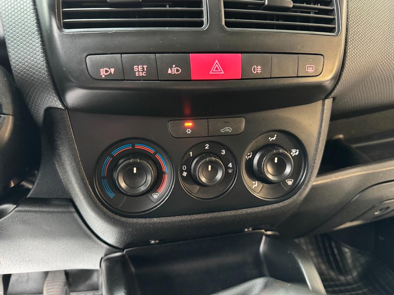 Fiat Doblo 1.3 MTJ Blue&Me GANCIO GARANZIA 24 MESI