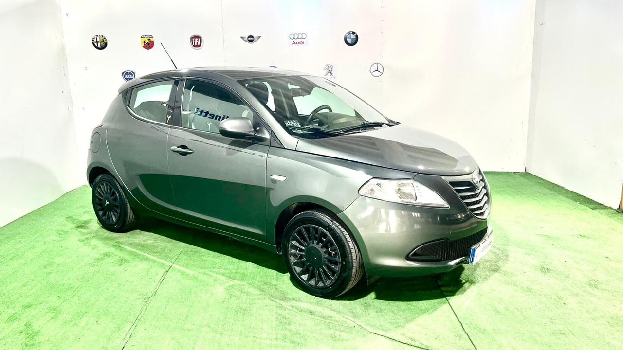 Lancia Ypsilon 1.2 69 CV Platinum anno 2015