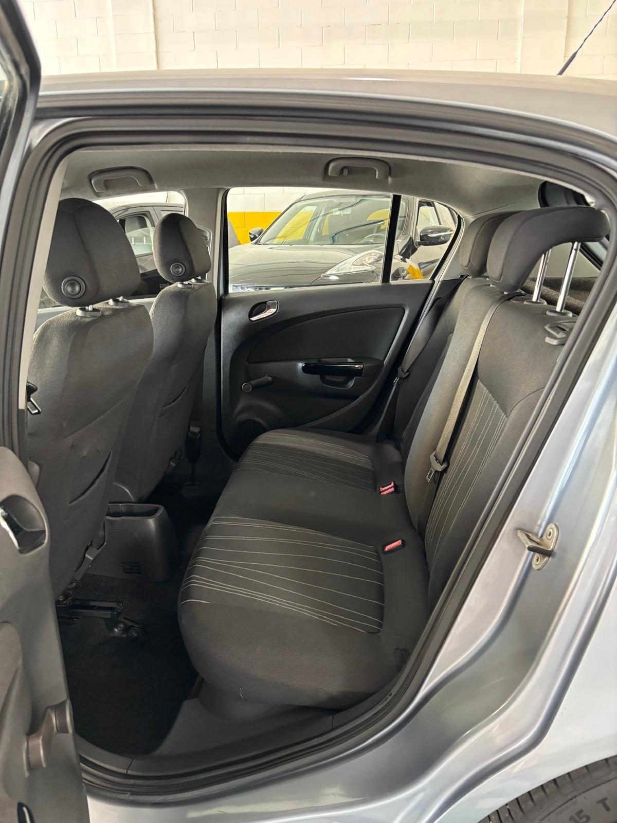 Opel Corsa 1.2 5 porte Enjoy