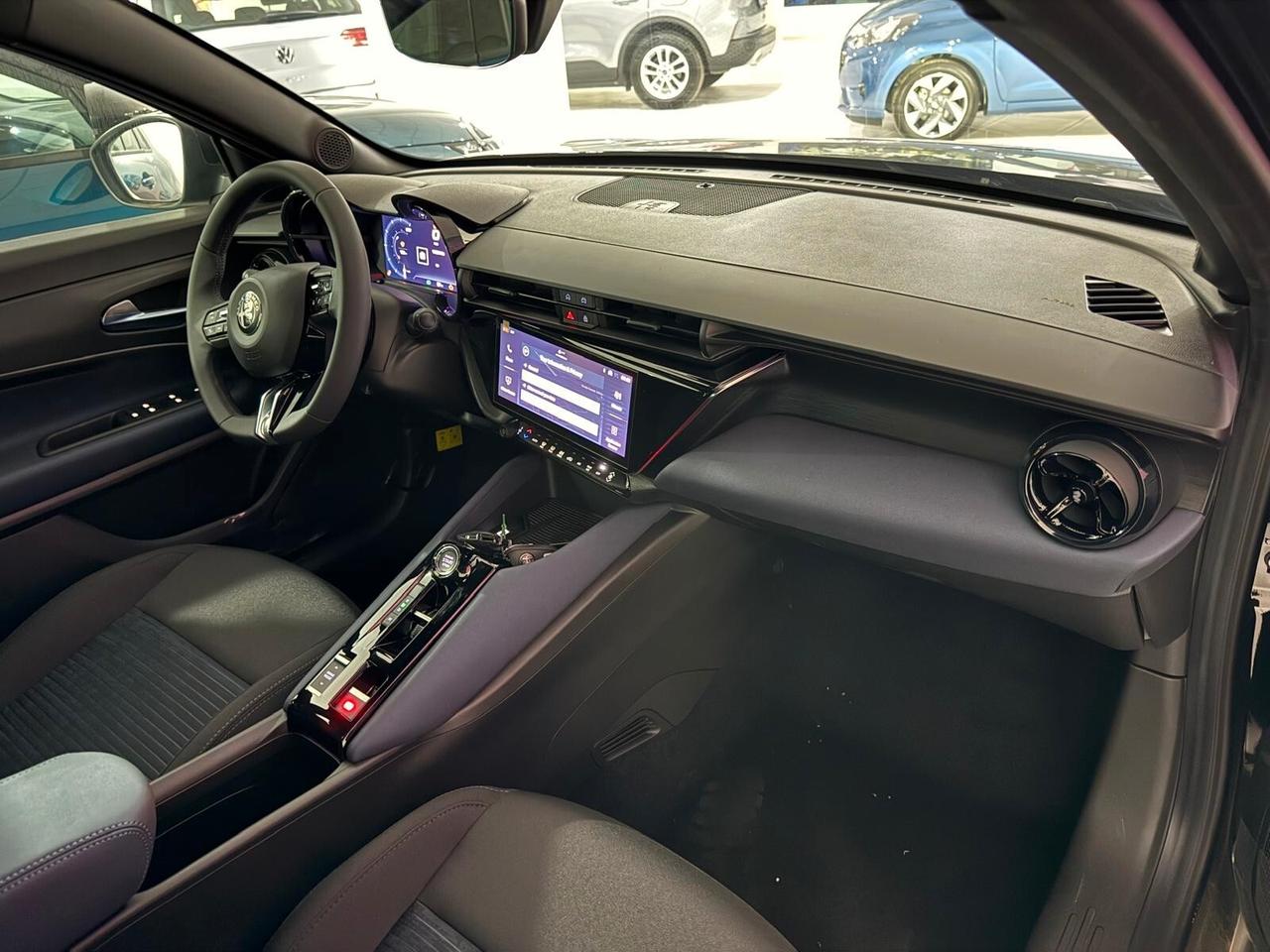 Alfa Romeo Junior 1.2 136 CV Hybrid eDCT6 KM0