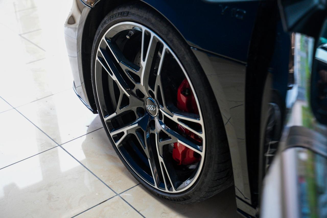 Audi R8 Coupé V10 quattro S tronic performance