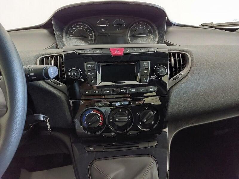 Lancia Ypsilon Ypsilon 1.0 FireFly 5 porte S&S Hybrid Silver Plus