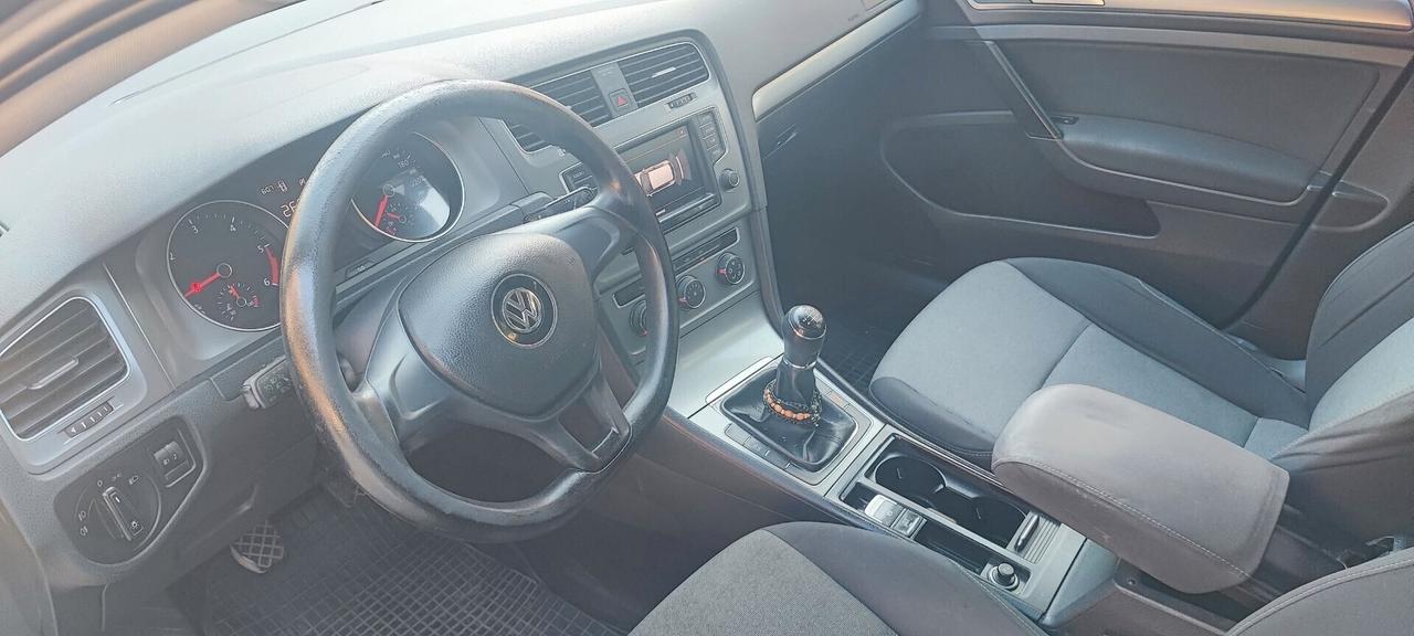 Volkswagen Golf 1.6 TDI 5p. 2015