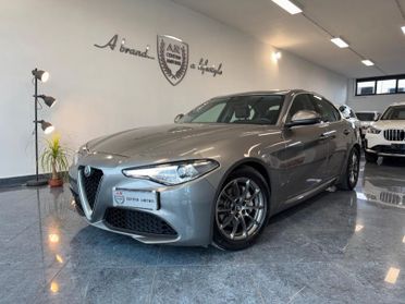 Alfa Romeo Giulia 2.2 T Diesel At8 180cv Super Navi Paddle Full