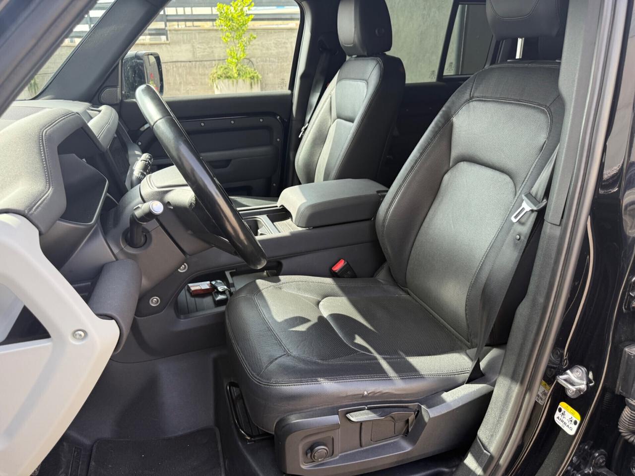 Land Rover Defender 110 3.0D I6 200 CV X-Dynamic S - IVA ESPOSTA -FULL