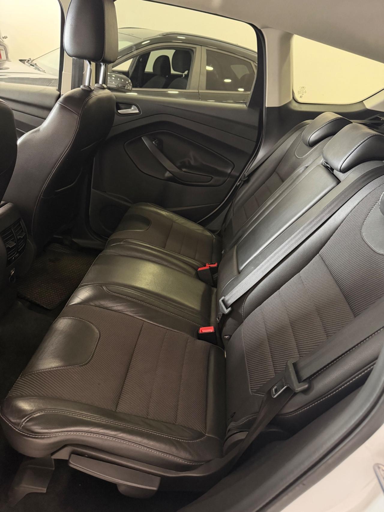 Ford Kuga 2.0 TDCI 150 CV S&S 2WD Titanium