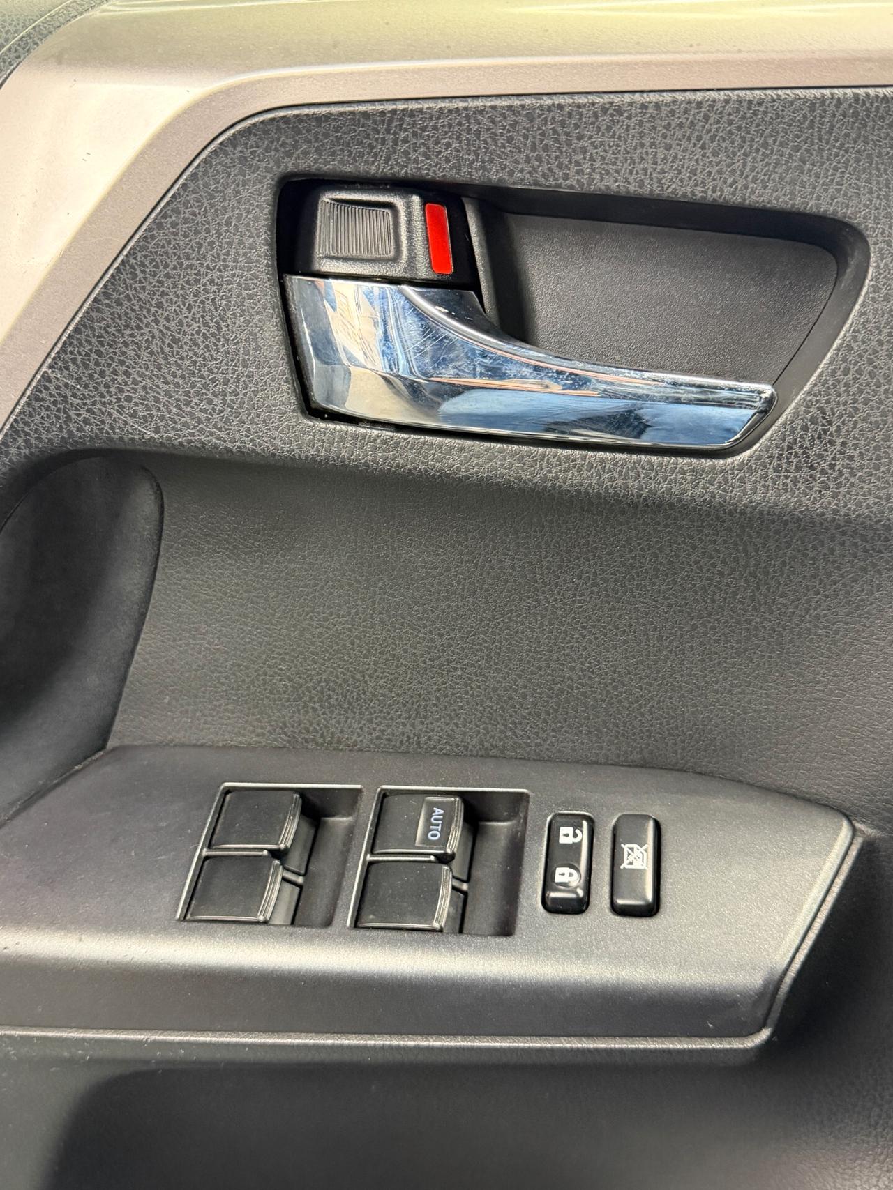 Toyota RAV 4 RAV4 2.0 D-4D 2WD Lounge