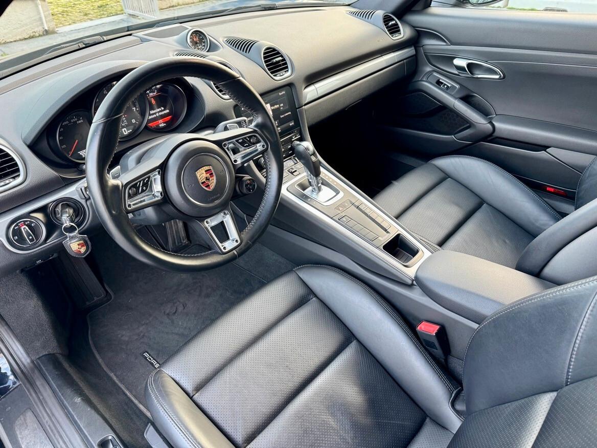 Porsche 718 Spyder Cayman 2.0