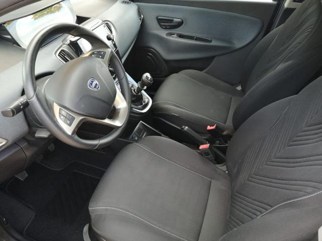 LANCIA Ypsilon 1.0 FireFly 5 porte S&S Hybrid Silver