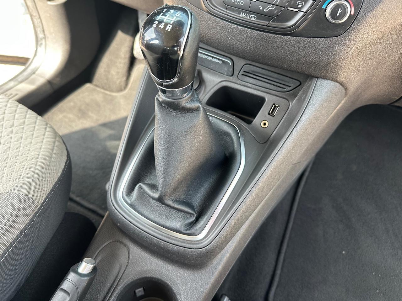 FORD TOURNEO COURIER 1.0 BENZINA EURO 6B