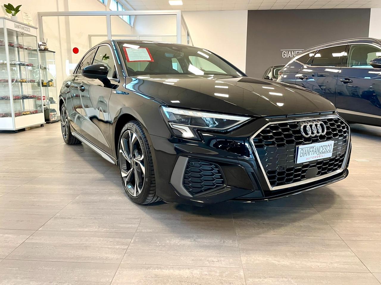 Audi A3 Sedan 2.0 TDI 150cv S tronic S line edition