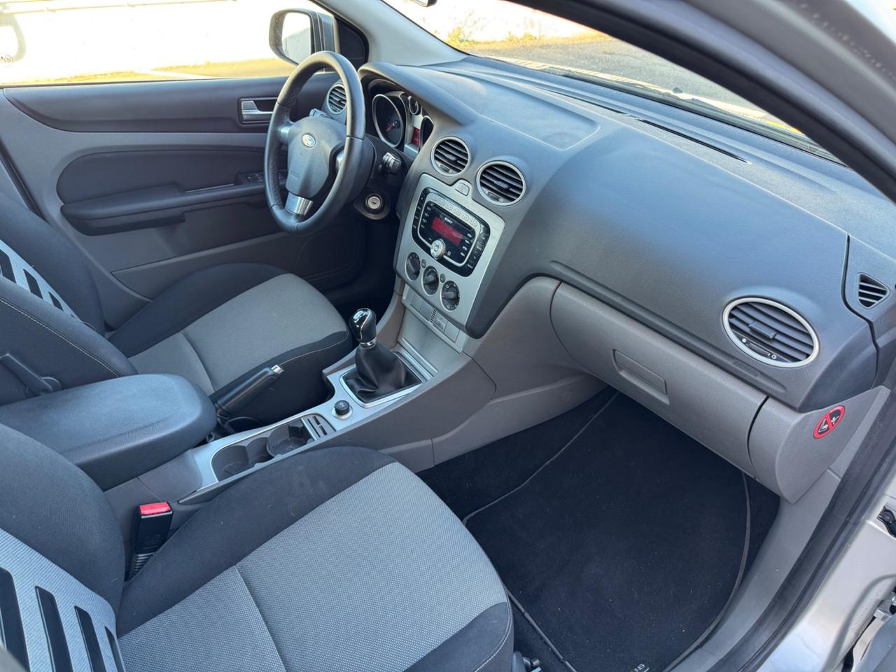 Ford Focus 1.6 TDCi 90CV -SOLO 40.000 KM-