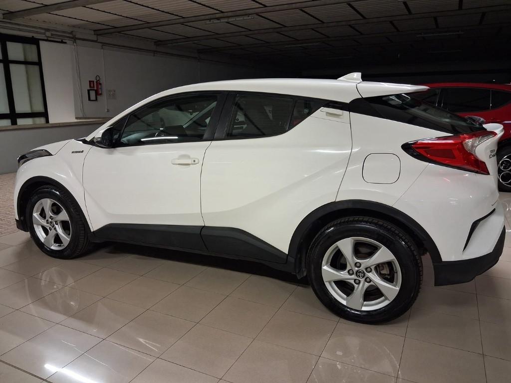 TOYOTA C-HR (2016-2023) - C-HR 1.8 Hybrid E-CVT Active