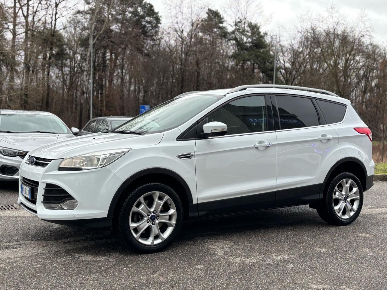 Ford Kuga 2.0 TDCI 150 CV S&S 4WD Powershift Titanium