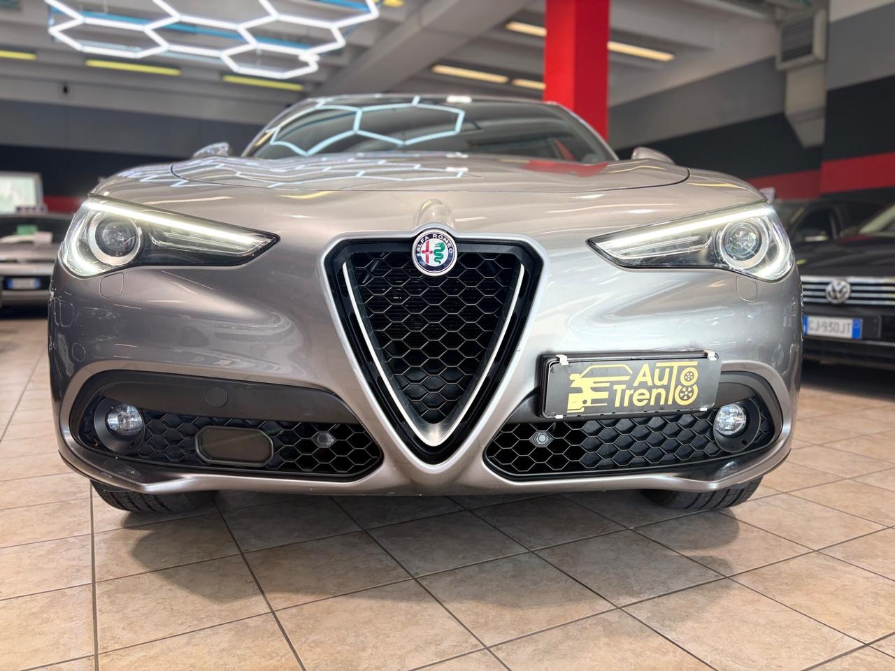 Alfa Romeo Stelvio 2.2 Turbodiesel 210 CV AT8 Q4 Super