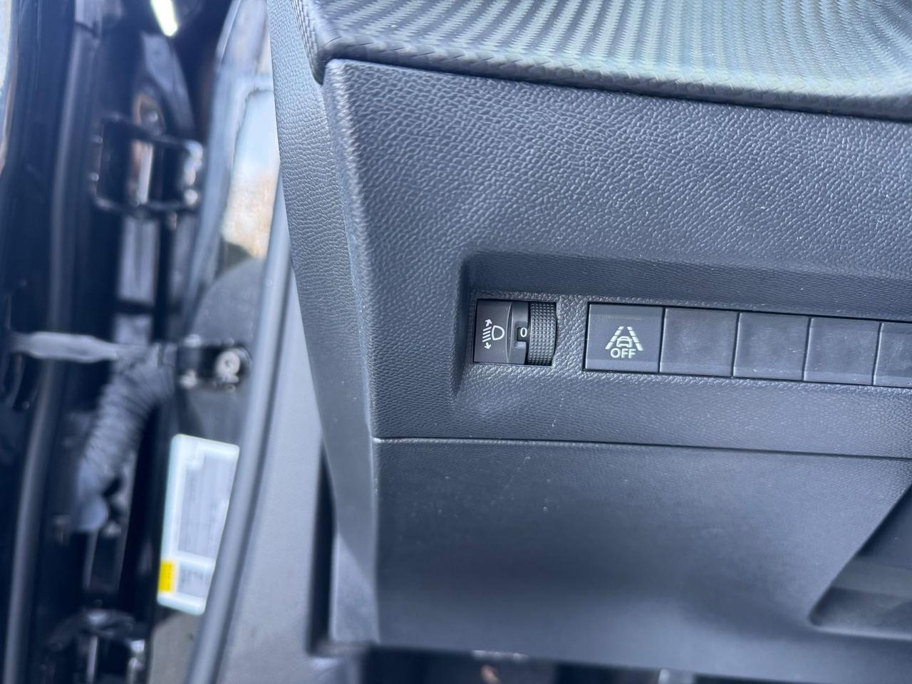 Peugeot 2008 Active Pack 1.2 PureTech 100 #8148