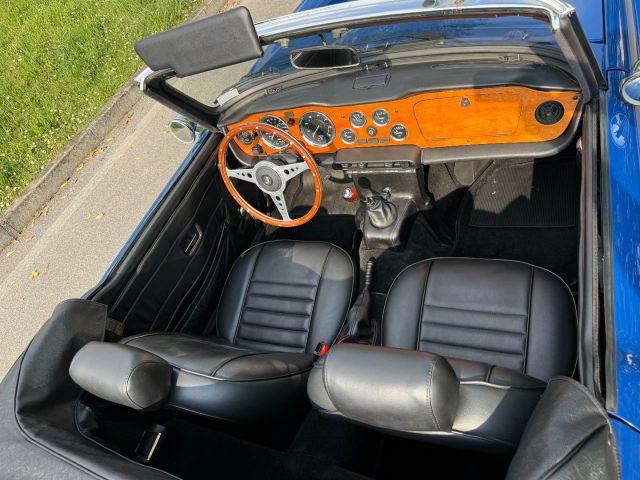 TRIUMPH TR6 CC 2498 PI AUTO IN CONTOVENDITA