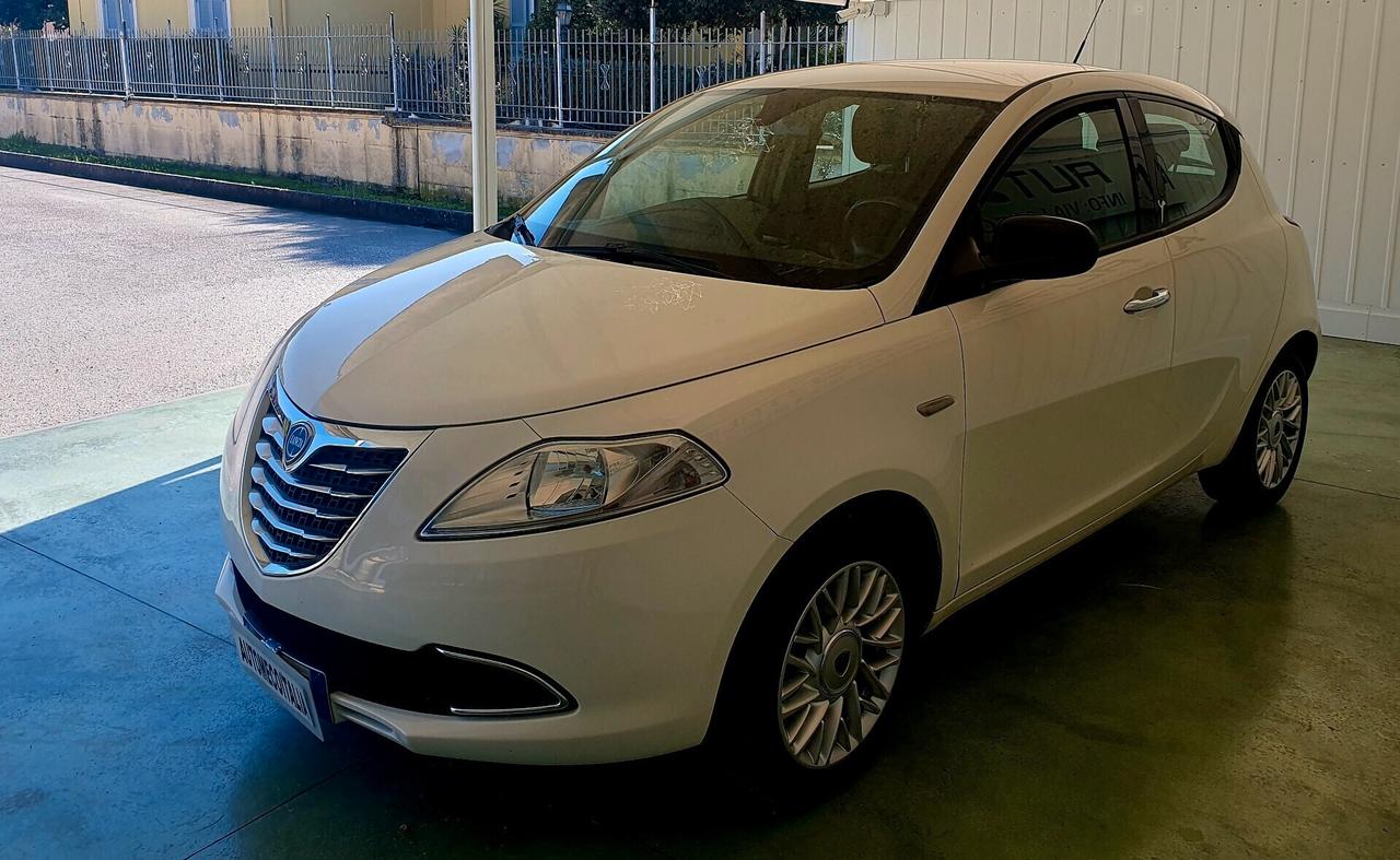 Lancia Ypsilon 1.2 benz. -2015- km. 117.400