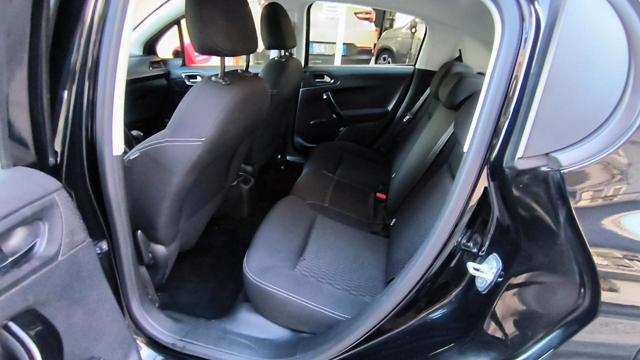 Peugeot 208 PureTech 82 Stop&Start 5 porte Allure