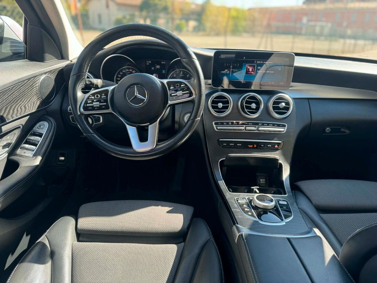 Mercedes Benz C200 Anno 2019 1.6 Diesel ACCESSORIATA