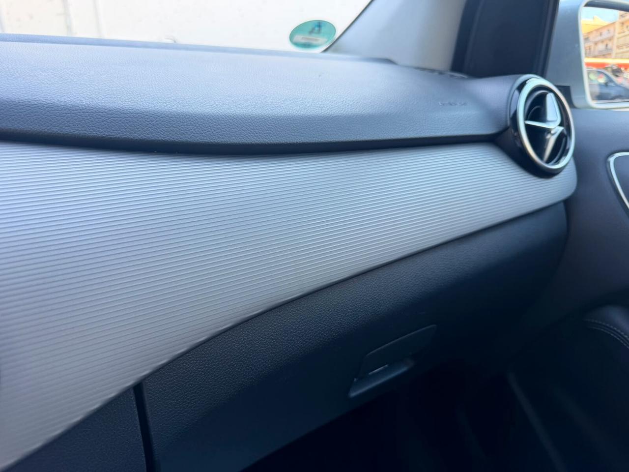 Mercedes-benz B 180 Premium