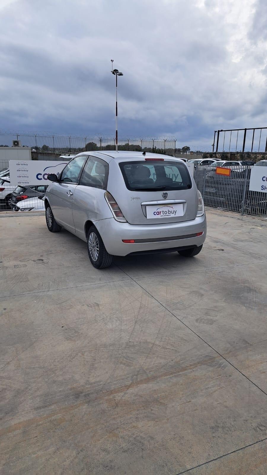 Lancia Ypsilon 1.2 Argento
