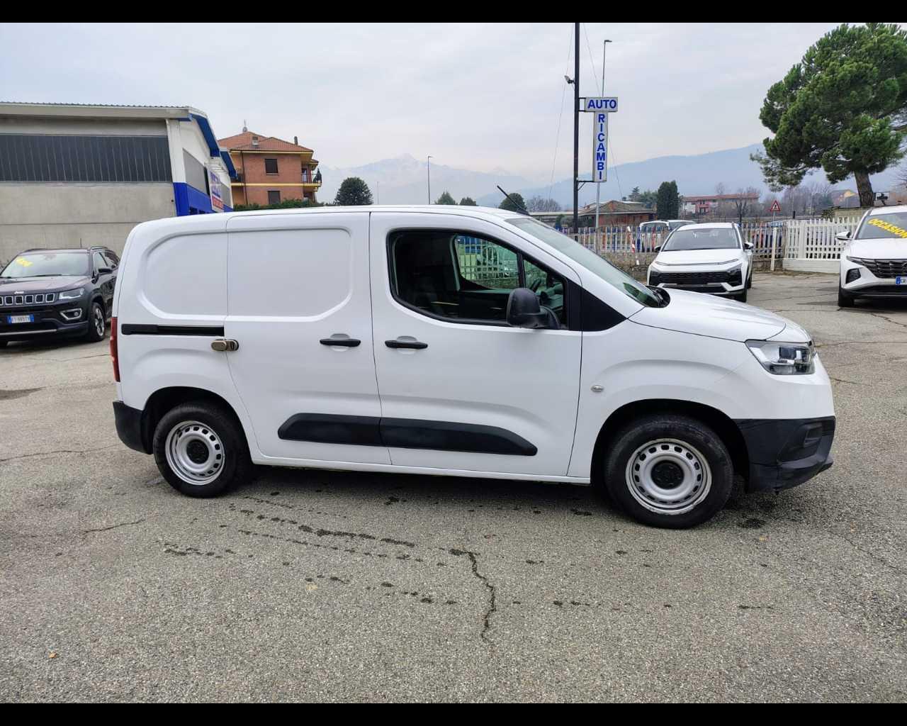 TOYOTA Proace City 1.5D L1 S Ground