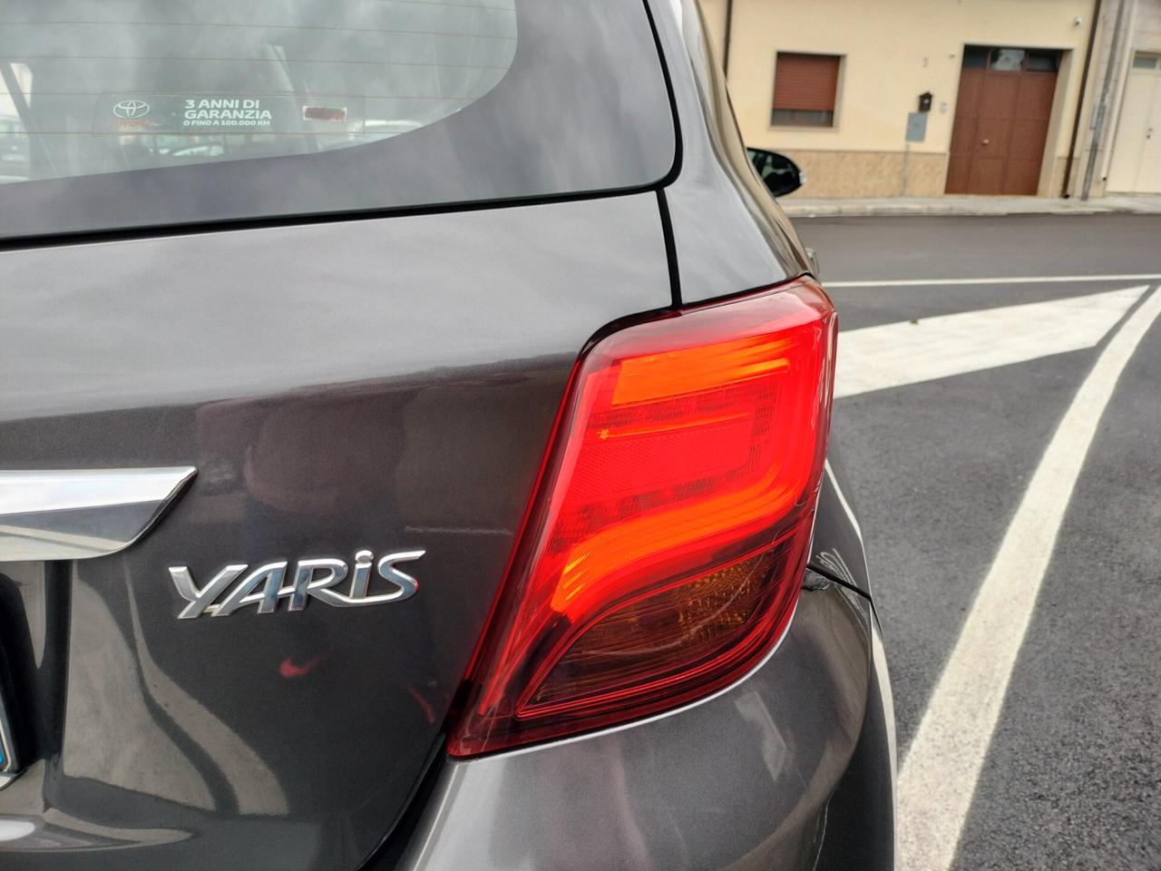 Toyota Yaris 1.0 5 porte Lounge benzina GPL