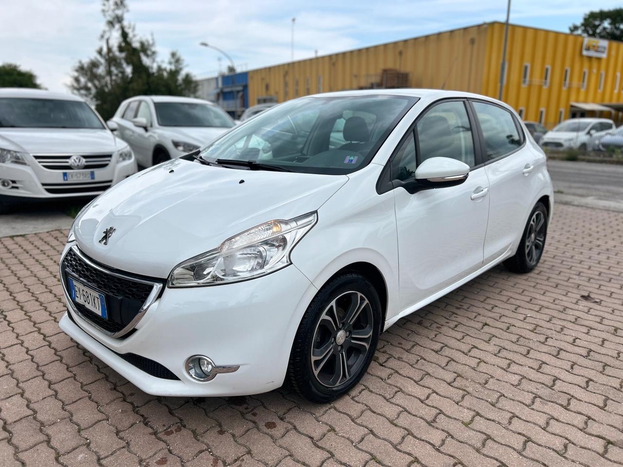 Peugeot 208 1o serie PureTech 82 5P Allure