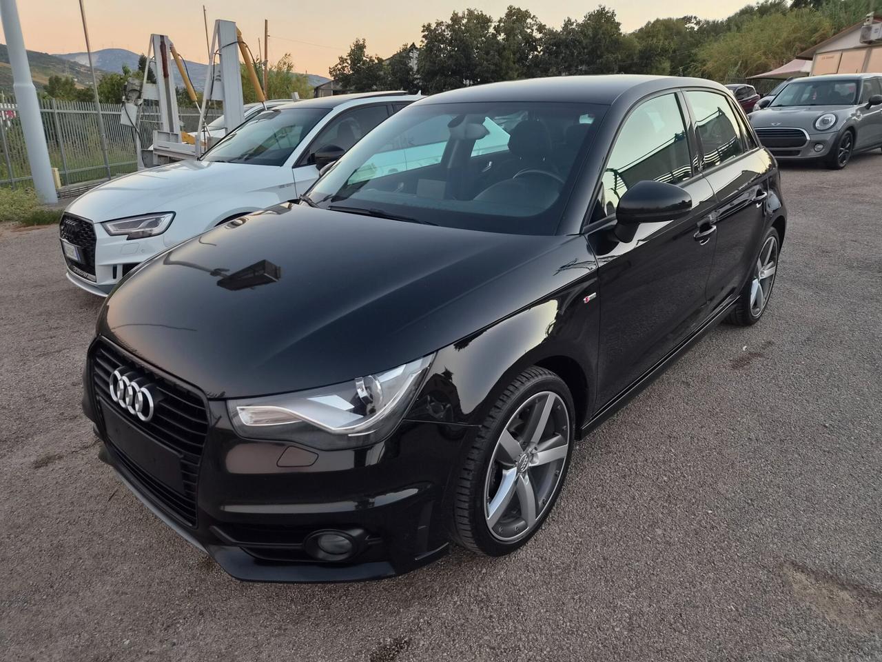 Audi A1 1.6 TDI S line edition plus