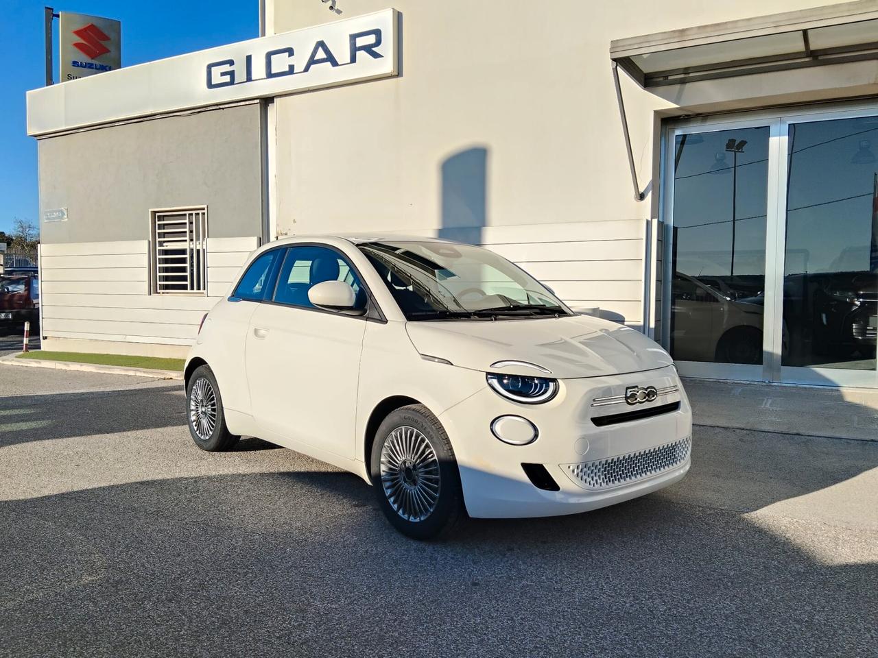 Fiat 500 Berlina Hybrid Pop