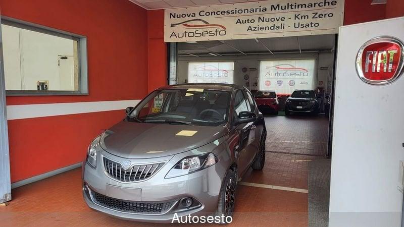 Lancia Ypsilon 1.0 FireFly 5 porte S&S Hybrid Platino