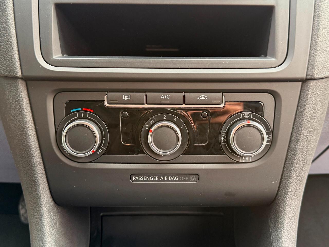 Volkswagen Golf 1.6 TDI 5P *SOLI KM 94.000 - 2012