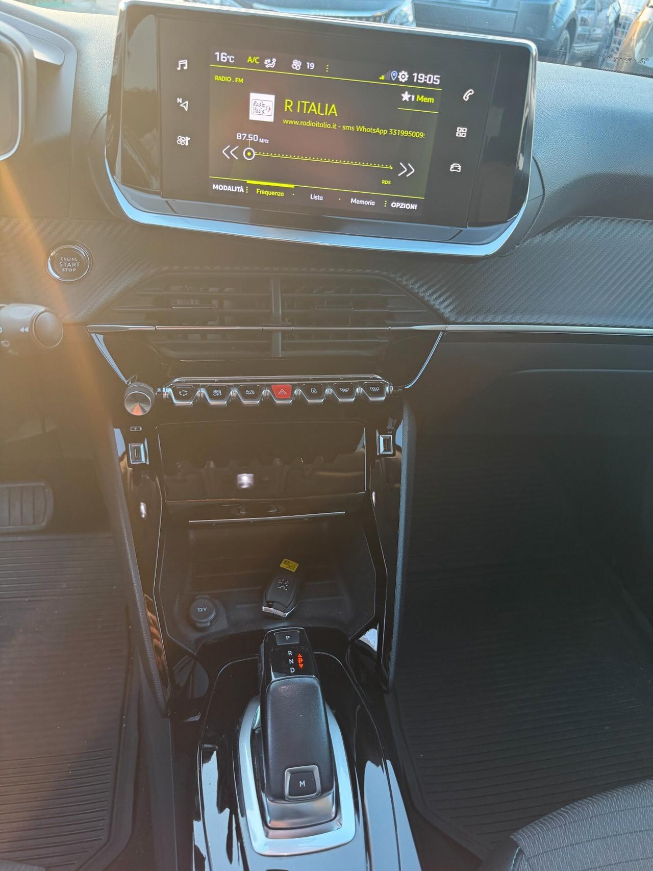 Peugeot 2008 BlueHDi 130 S&S EAT8 Allure Pack
