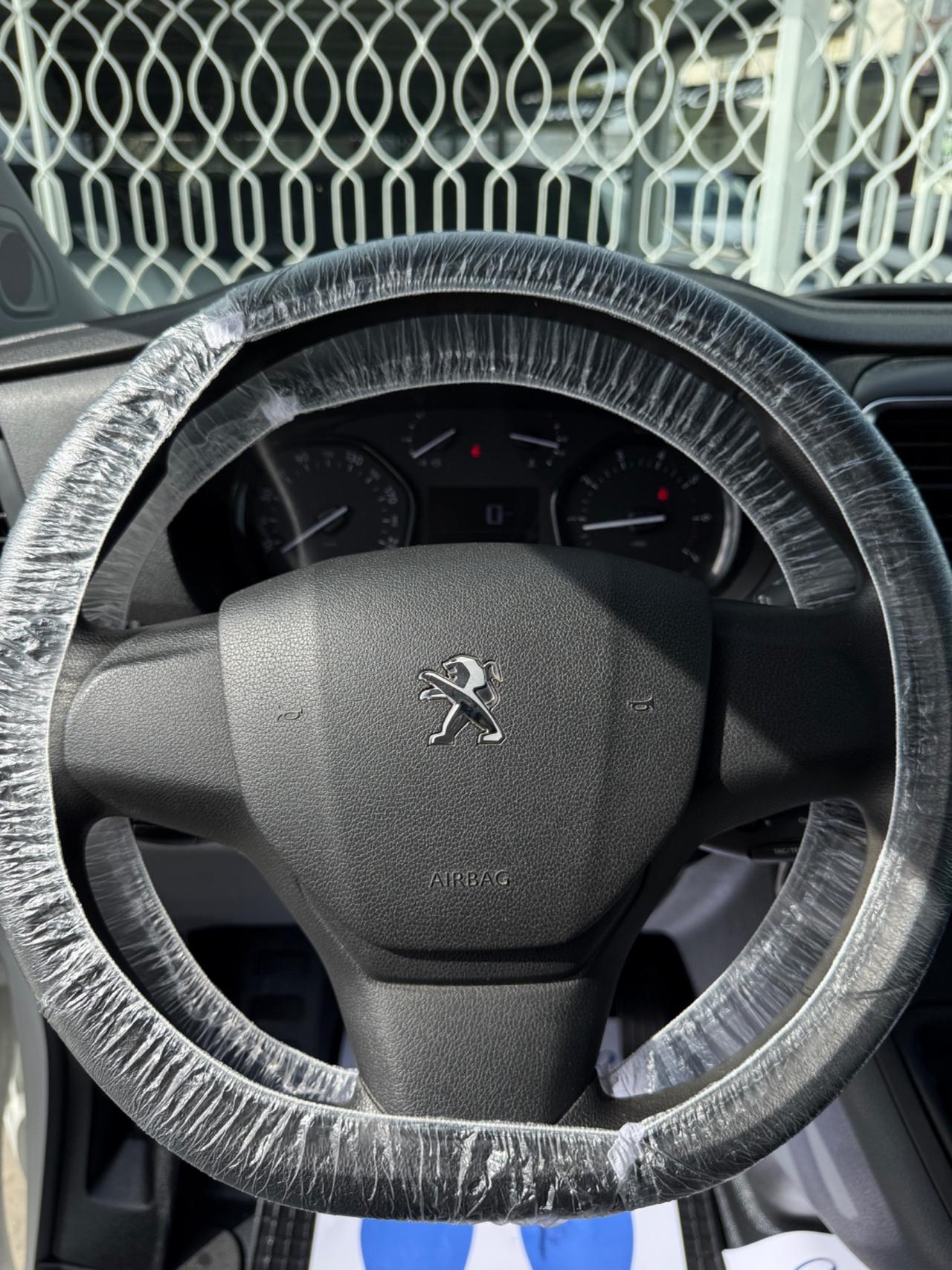 Peugeot Traveller BlueHDi 120 Cv 8 Posti ALLURE 2020