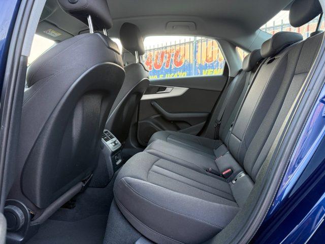 AUDI A4 S tronic S line GARANZIA