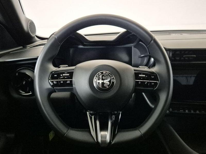 Alfa Romeo Junior 1.2 ibrida Speciale 145cv edct6