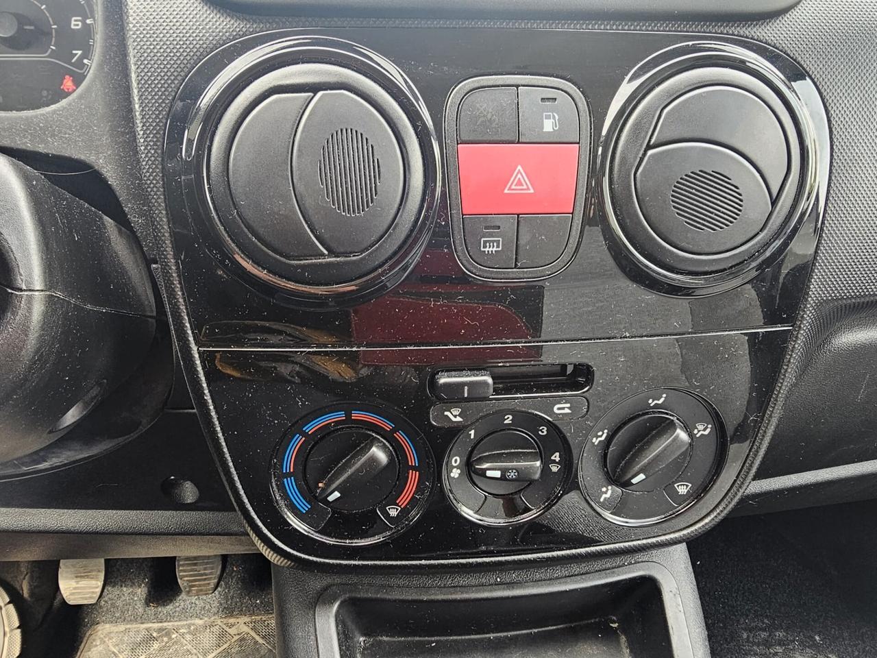Fiat Qubo 1.4 8V 77 CV Lounge Natural Power