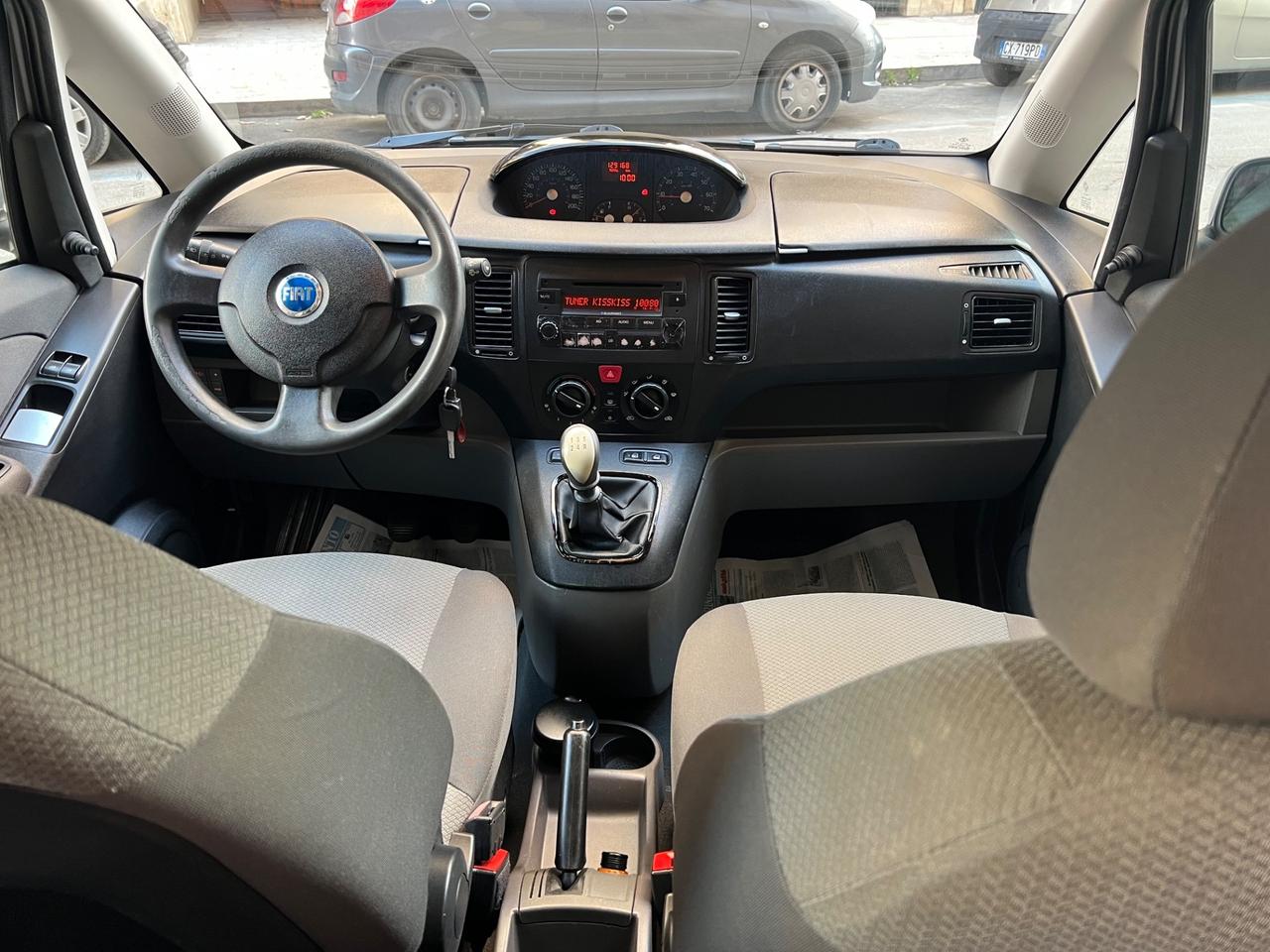 Fiat Idea 1.2 16V BlackLabel