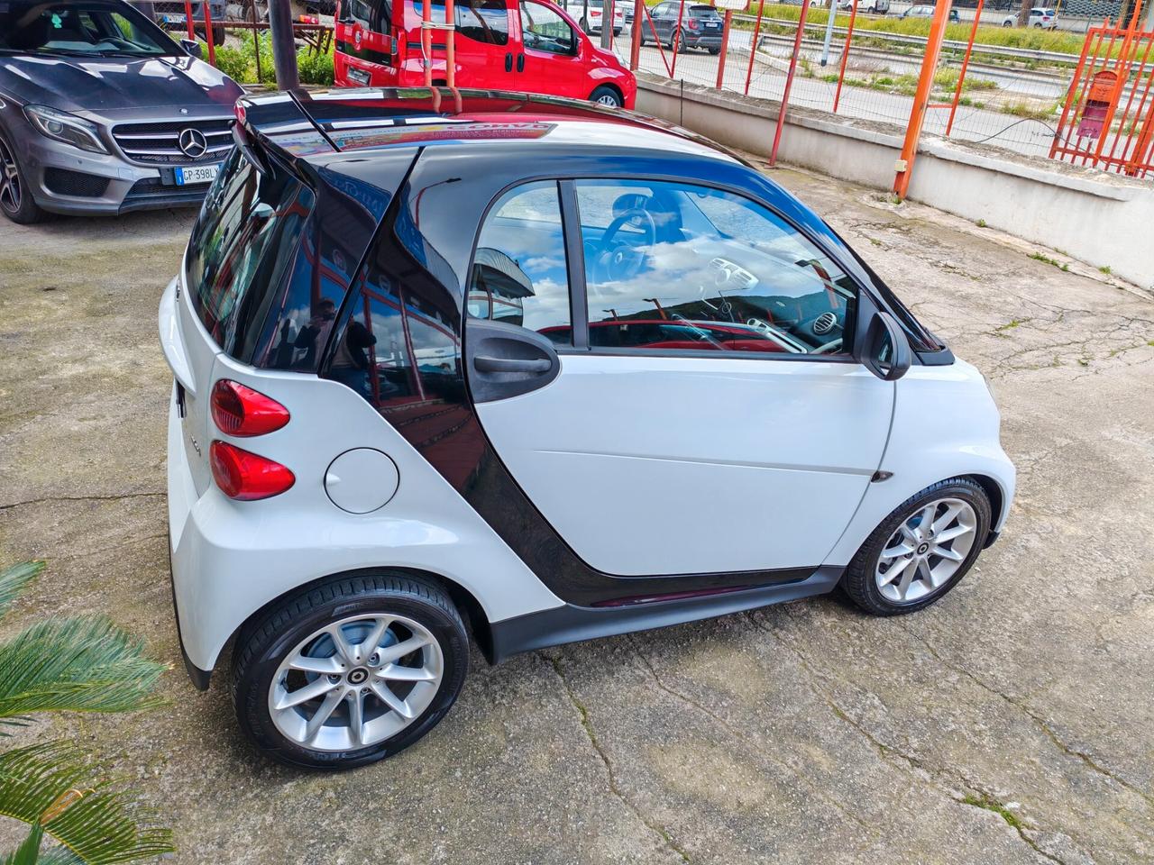 Smart Fortwo 1,0 benzina 02/2014 Cv70