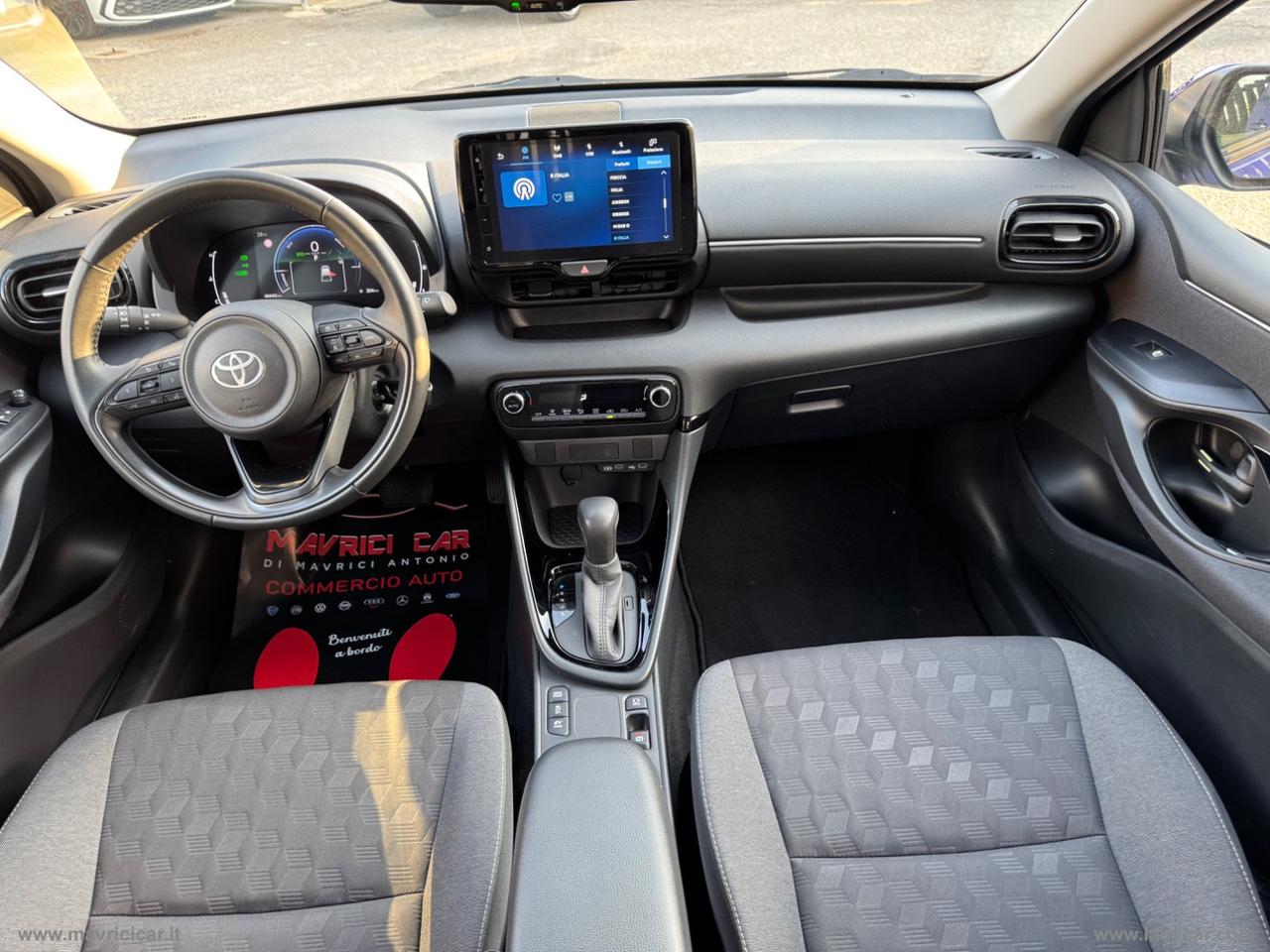 TOYOTA Yaris 1.5 Hybrid 5p. Trend
