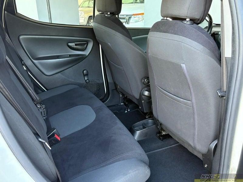 Lancia Ypsilon Ypsilon 1.2 69 CV 5 porte Silver