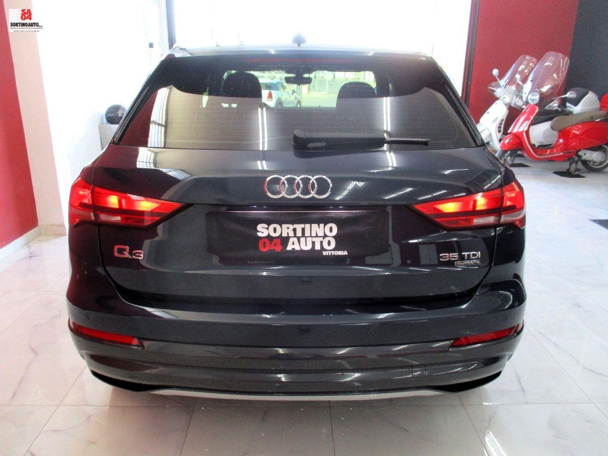 AUDI - Q3 - 35 TDI quattro INTERNO S-line